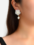 White Resin Flower Daisy Dance Party Gifts Dangle Daily Wearable Women Earrings-1