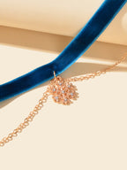Retro Royal Blue Tattoo Velvet Choker Gold Chain Snowflake Charm Layer Necklace