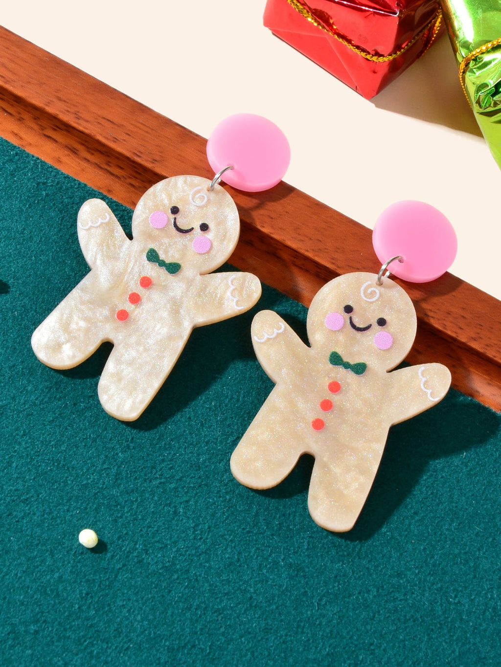 Lovely Acrylic Gingerbread Man Dangle Earrings Girl Christmas Festival Jewellery