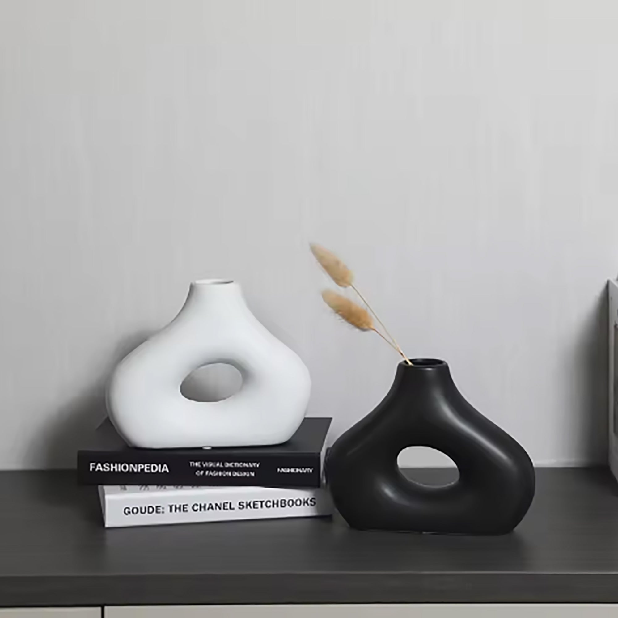 Cutout Vase-Black